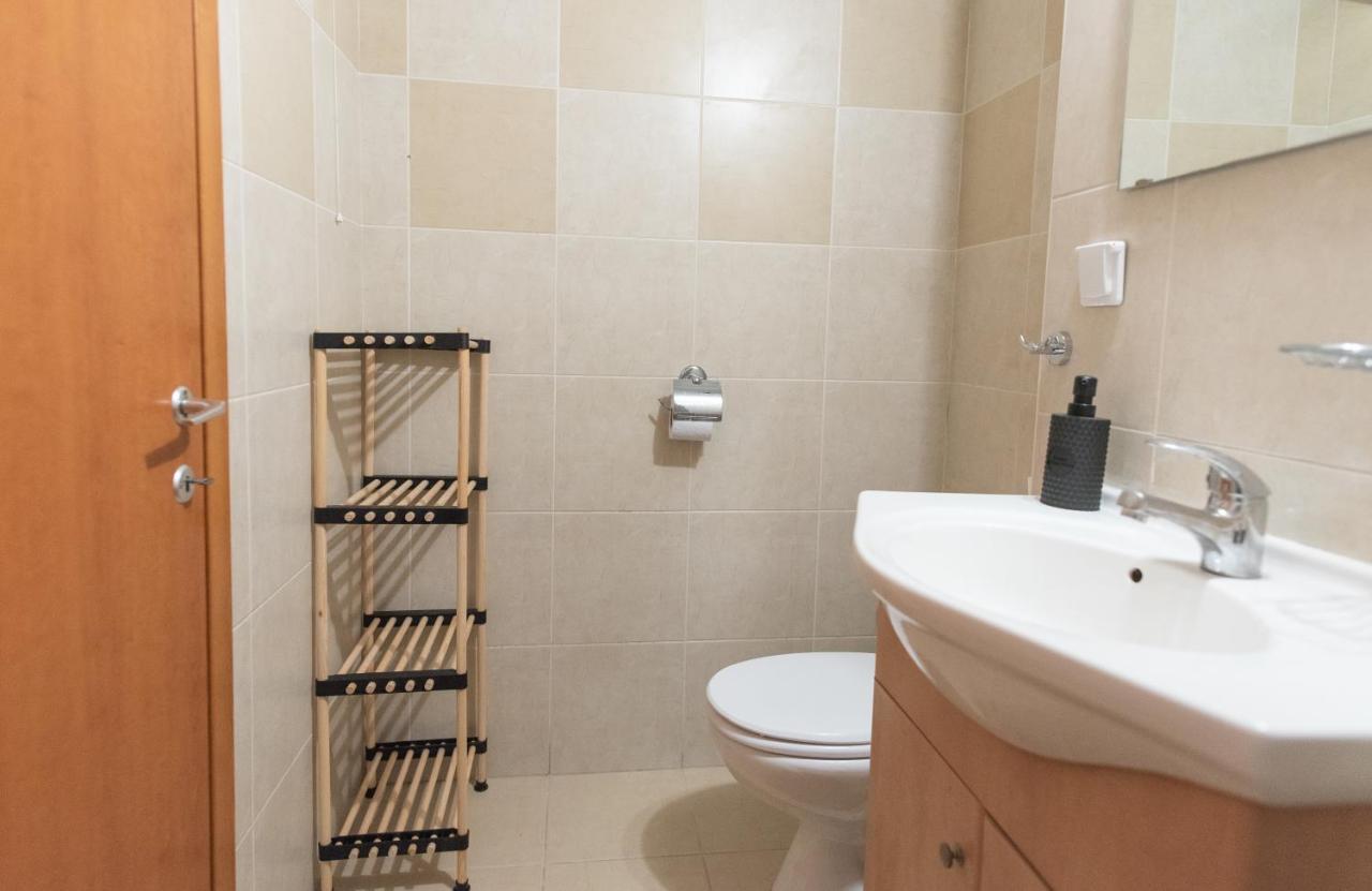 Mahane Yehuda Market Apartment Yerusalem Bagian luar foto